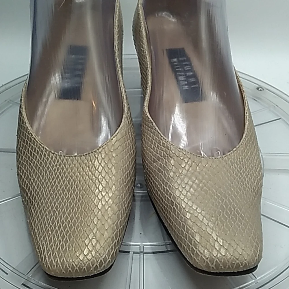 Stuart Weitzman gold faux snakeskin 8AA narrow